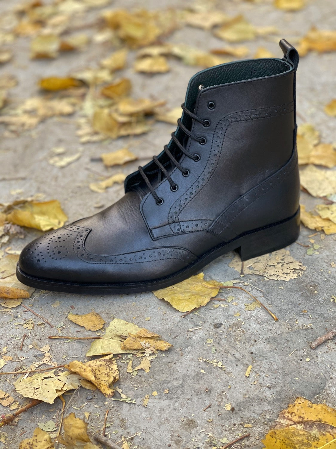 Italian long Brouge Black