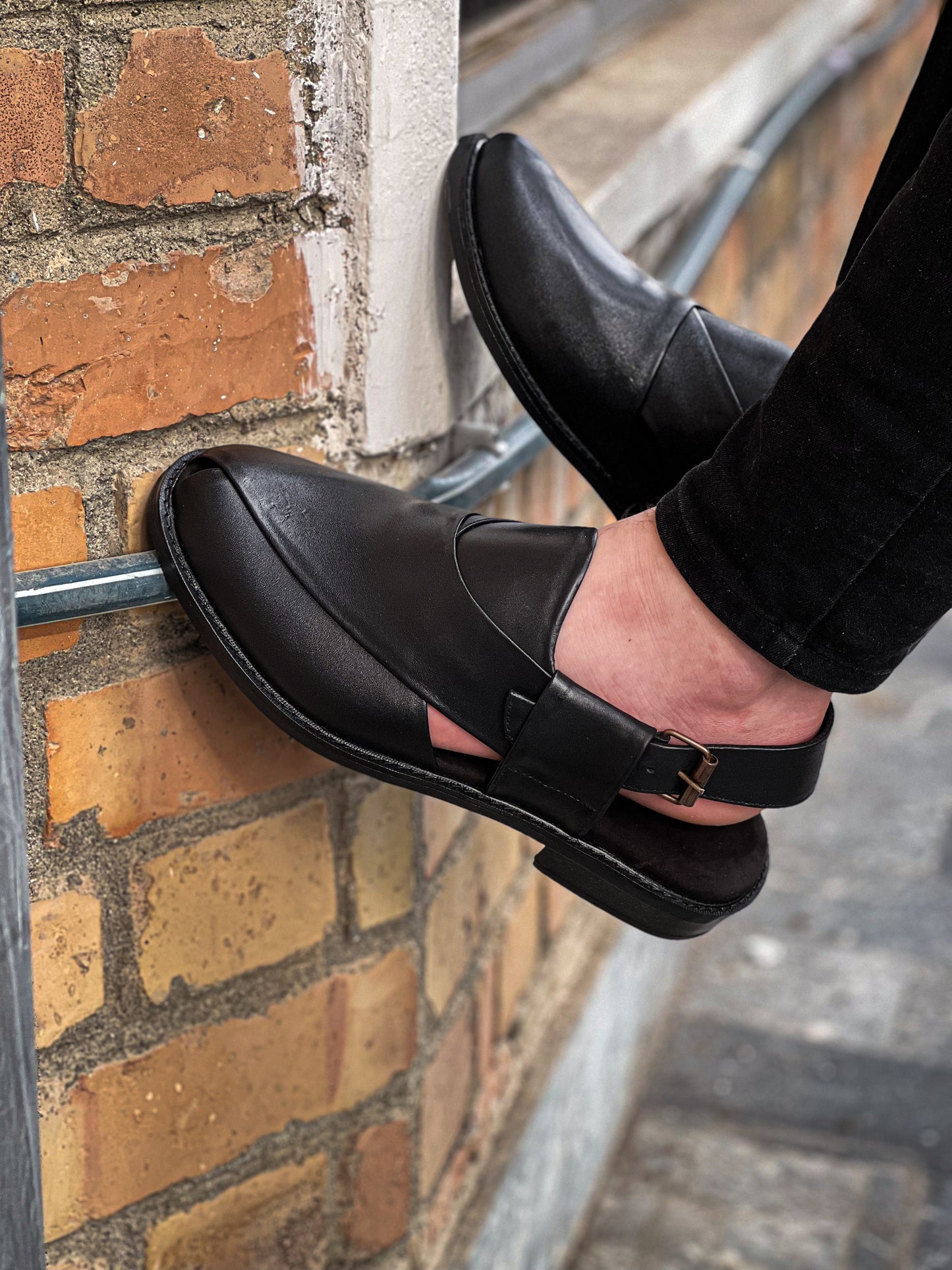 MARKHOR BLACK